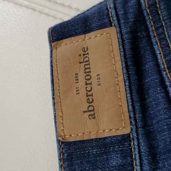 Abercrombie Kids distressed skinny jeans - Picture 13 of 14
